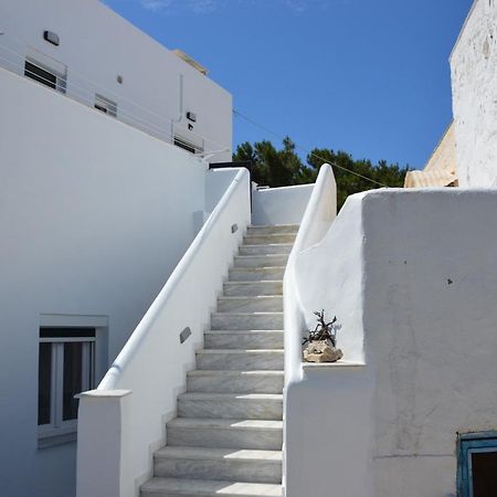 Cute Studio in Milos Tripiti Esterno foto