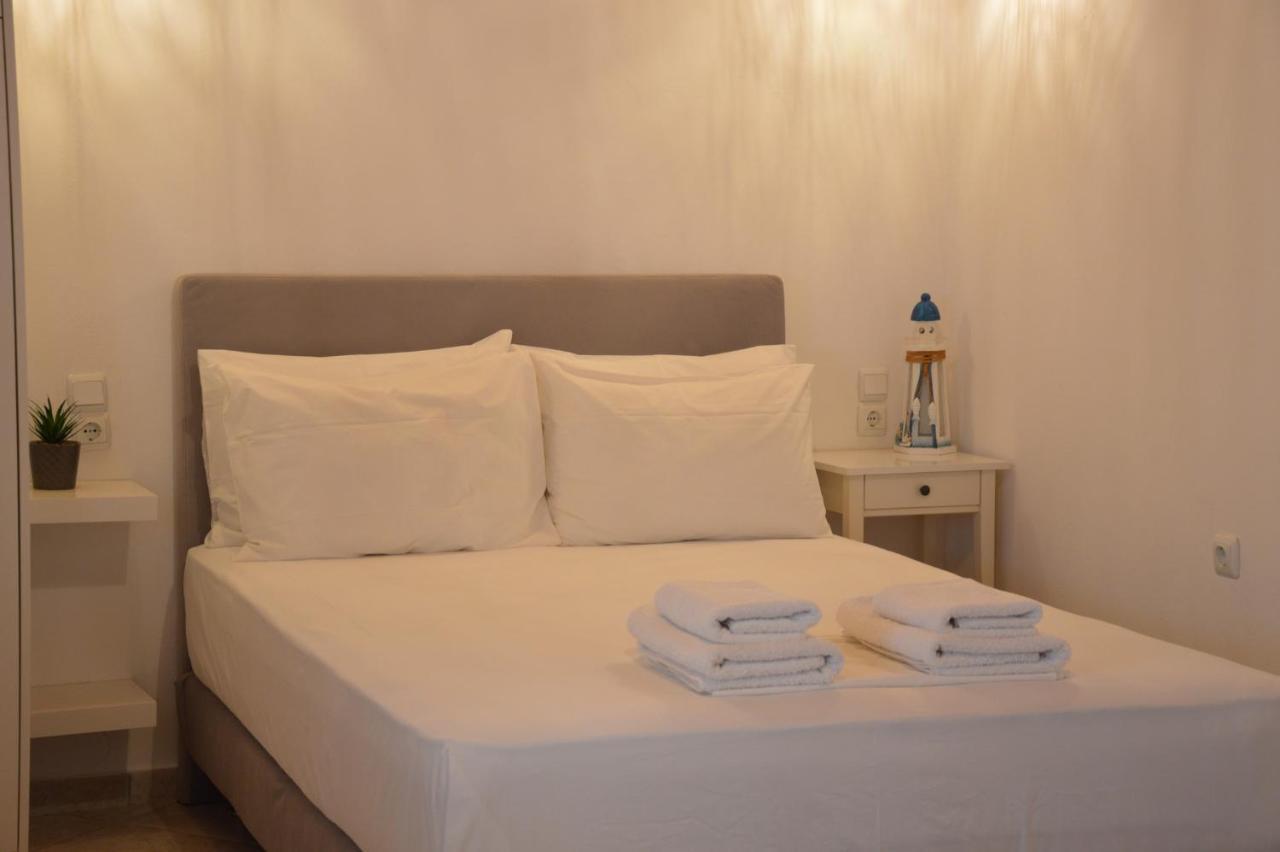 Cute Studio in Milos Tripiti Esterno foto