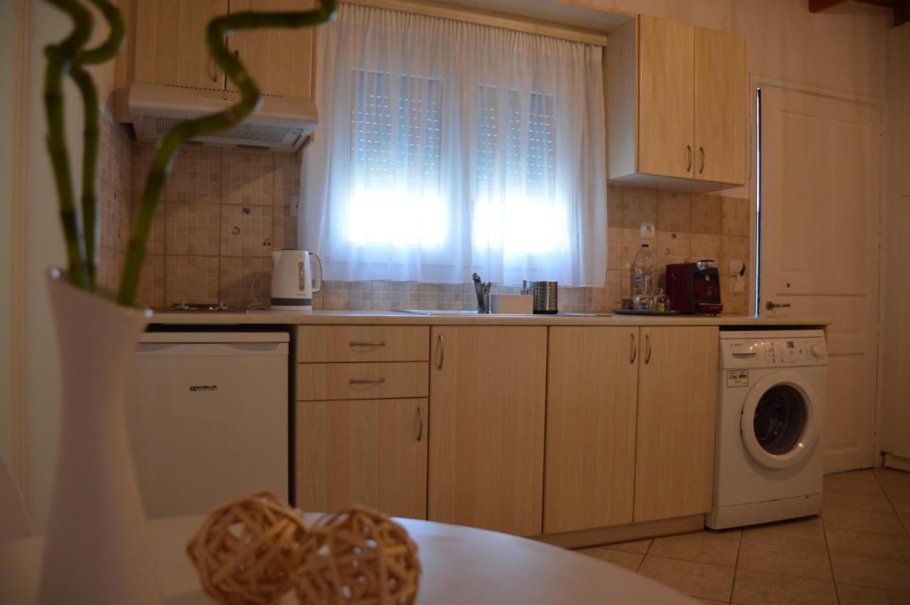 Cute Studio in Milos Tripiti Esterno foto