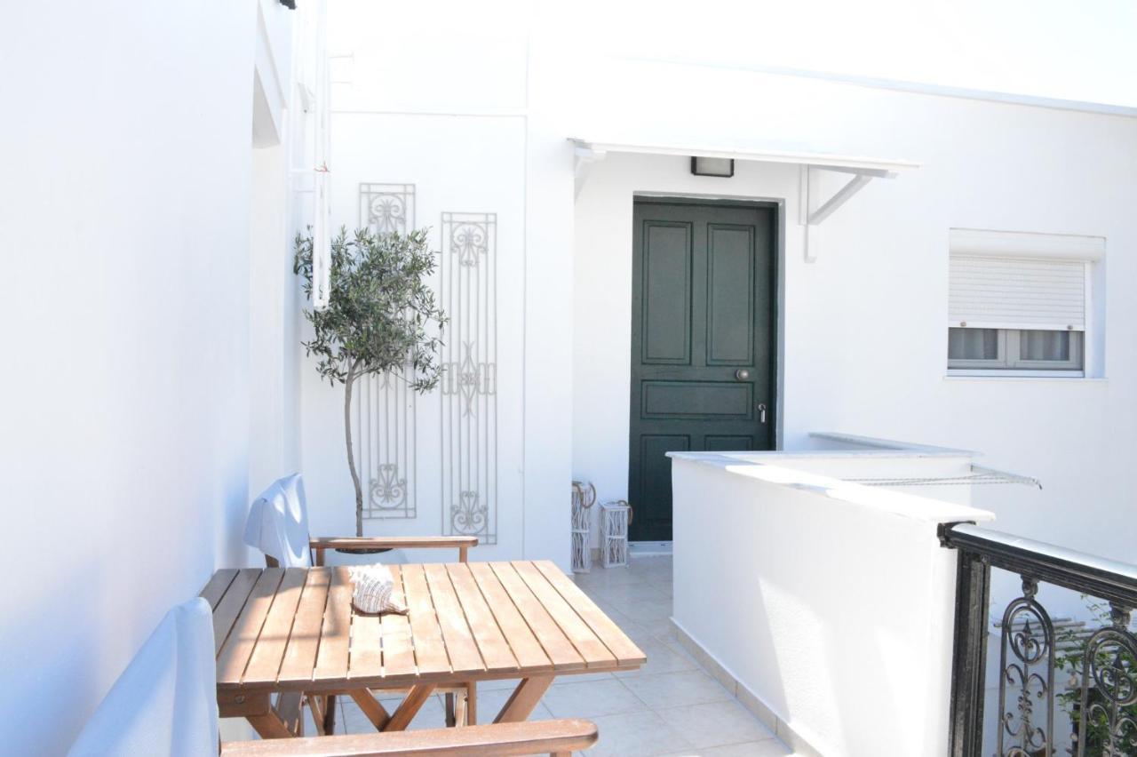 Cute Studio in Milos Tripiti Esterno foto